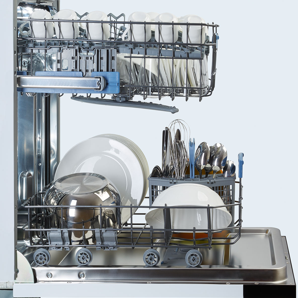 Посудомоечные машинки видео. Посудомоечная машина Freggia dwi4106. Посудомоечная машина Smeg st321-1. Посудомойка 45 см. Посудомоечная машина Beko Dwi 645.